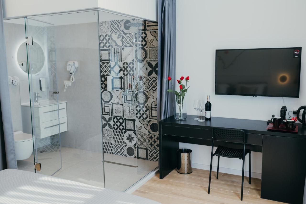 Poppy Downtown Suites Sarajevo Сараево Экстерьер фото
